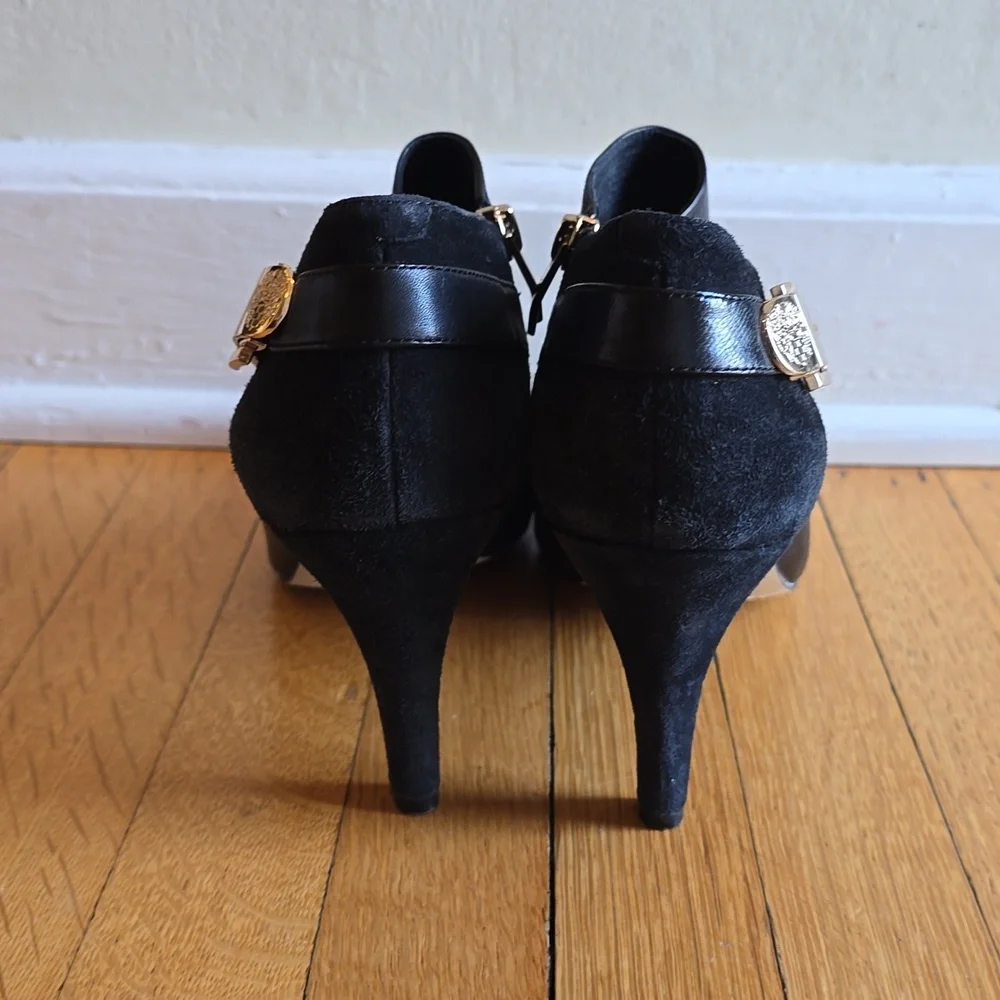 Vince Camuto, Velino Black Ankle Boots, Leather, EUC, Women's 10 - Picture 4 of 16